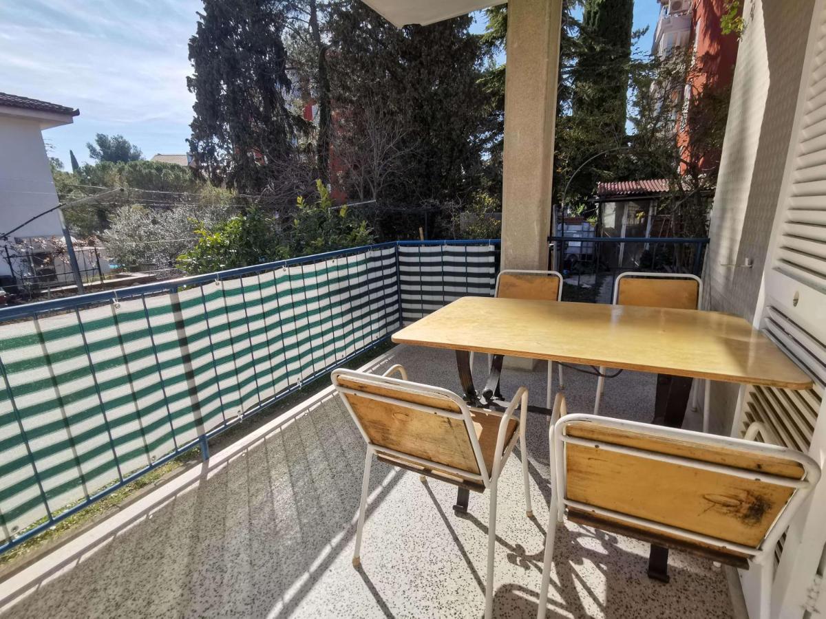 Pri Noni "Istracycle" Apartment Lucija Bagian luar foto