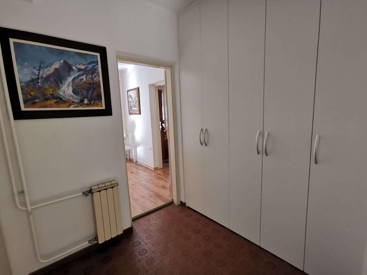 Pri Noni "Istracycle" Apartment Lucija Bagian luar foto