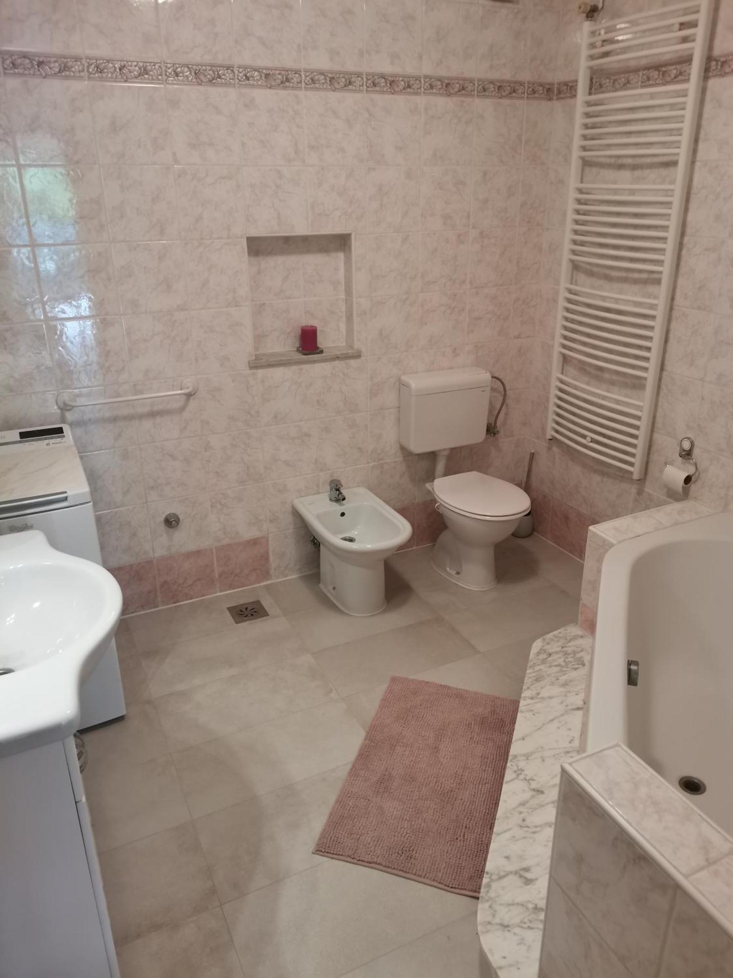 Pri Noni "Istracycle" Apartment Lucija Bagian luar foto