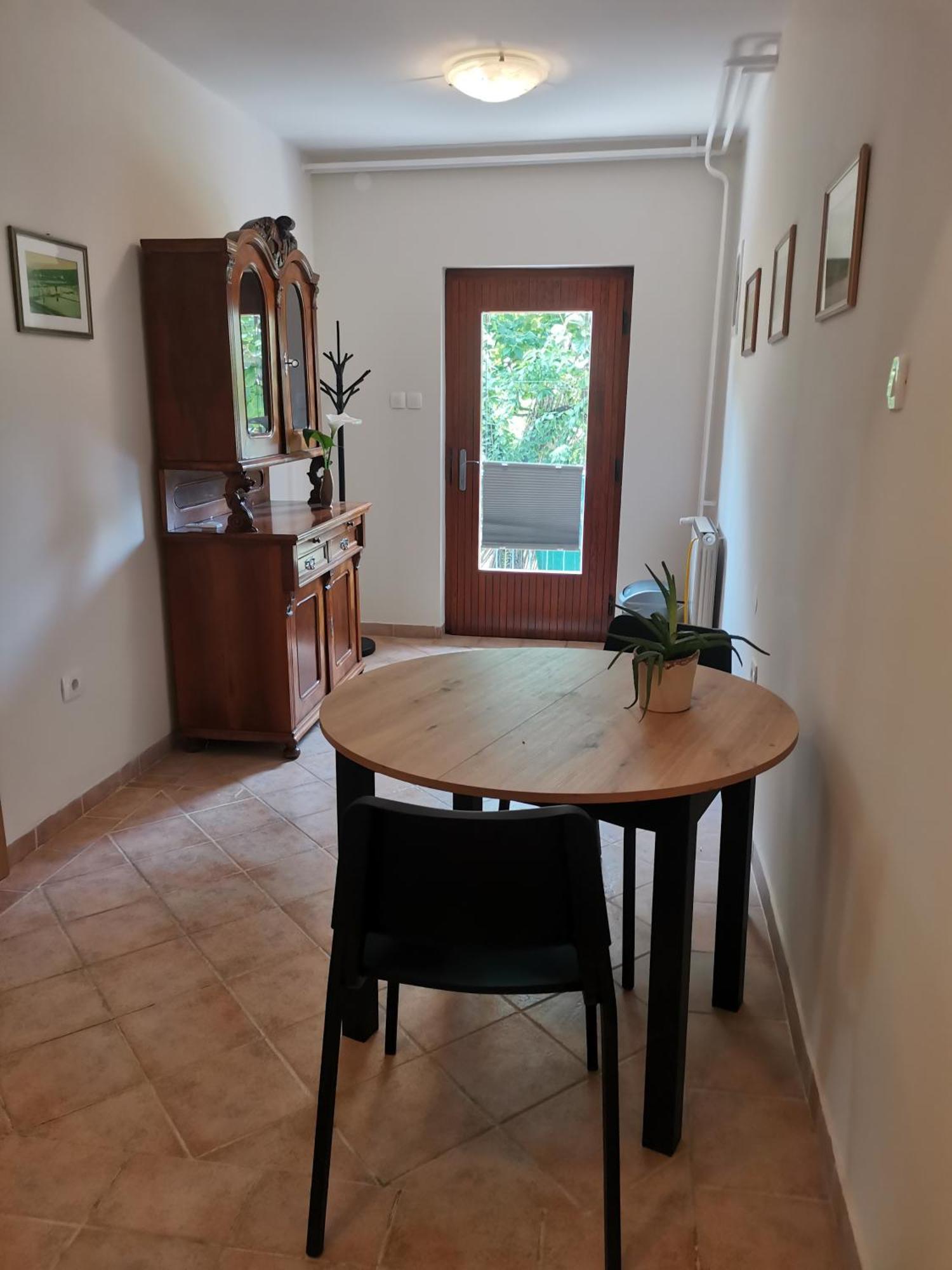 Pri Noni "Istracycle" Apartment Lucija Bagian luar foto